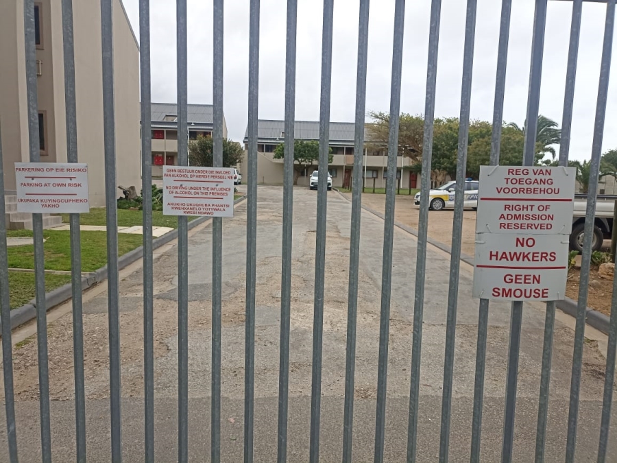 1 Bedroom Property for Sale in Heiderand Western Cape